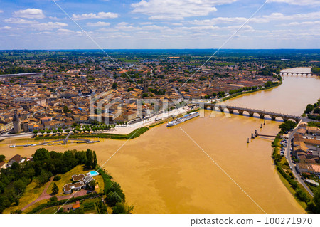 Aerial view of Libourne cityscape 100271970