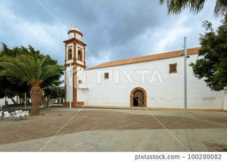 Iglesia de Nuestra Senora de Antigua Church in Antigua Square Park Iglesia de Nuestra Senora de Antigua Church in Antigua Square Park 100280082