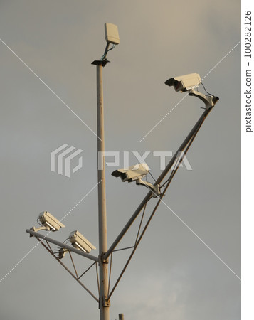 security cameras sky 100282126