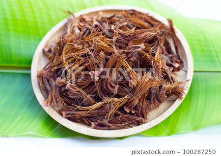 Dried red cotton tree flower Dried red cotton tree flower 100287250