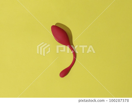 Latex vaginal vibrator for training the pelvic floor muscles with an antenna called kegel trainer Latex vaginal vibrator for training the pelvic floor muscles with an antenna called kegel trainer 100287378