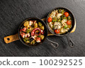 Ajillo Spanish cuisine Clam Ahijo (Oil baked dish) 100292525