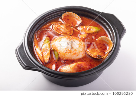 Sundubu soup 100295280