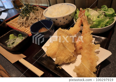 Hegisoba 天婦羅套餐 Hegisoba 午餐 Hegisoba 天婦羅套餐 Hegisoba 午餐 100297919
