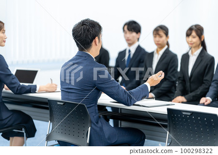 Interview image 100298322