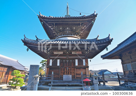 [Mt. Kuwata, Myooin Temple, Doryuji Temple] (Shikoku Sacred Site No. 77 Fudasho) Kitagamo, Tadotsu Town, Nakatado District, Kagawa Prefecture 100300636
