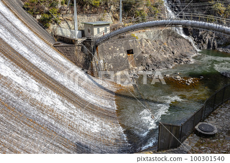 Senkari Dam, the water source of Kobe City Senkari Dam, the water source of Kobe City 100301540