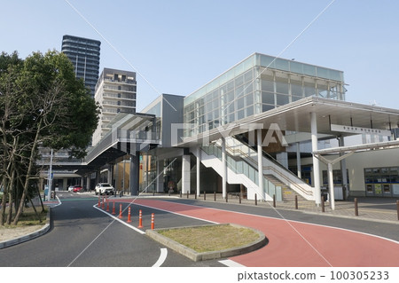 重建後的多治見站南側 100305233