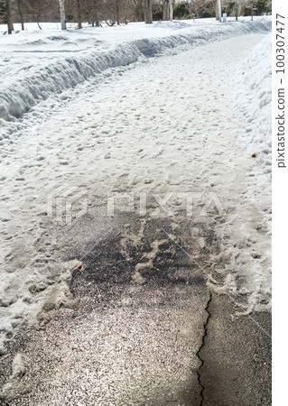 雪路，融雪，融雪路，融雪路，瀝青水坑 100307477