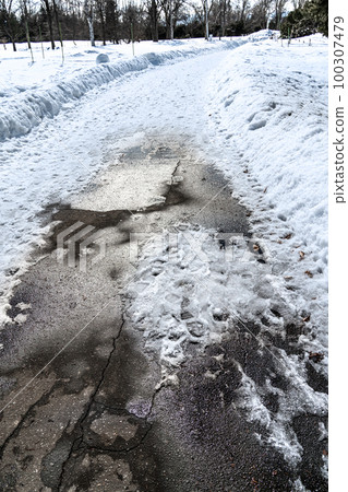 雪路，融雪，融雪路，融雪路，瀝青水坑 100307479