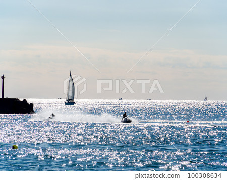 Exhilarating jet skiing in the Pacific Ocean at Byobugaura, Dover, Chiba, Japan 100308634