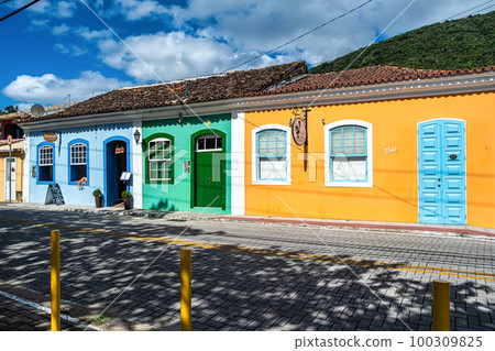 Colorful houses in colonial Portuguese architecture in Ribeirao da Ilha, Florianopolis, Santa Catarina, Brazil. 100309825