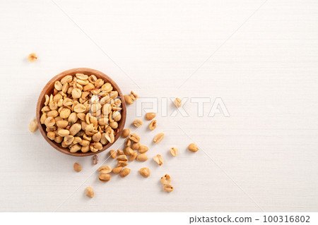 Peanuts snacks spicy spicy peanuts snack 麻ーピー 100316802