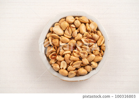 花生 點心 零食 麻辣 辣的 spicy peanuts snack 麻ーピー 100316803