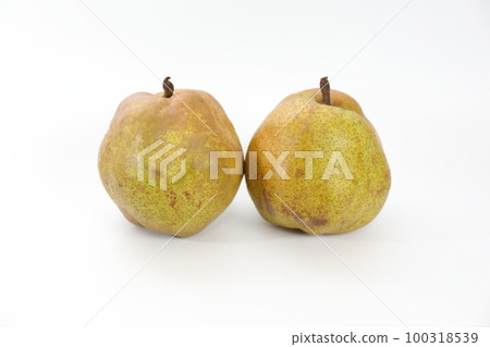 2 ripe La France 2 ripe La France 100318539