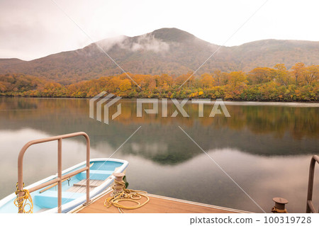 秋葉的Sugawa湖 100319728