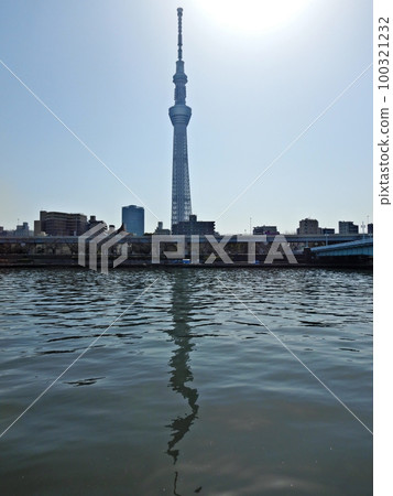 Sumida River and Skytree Sumida River and Skytree 100321232