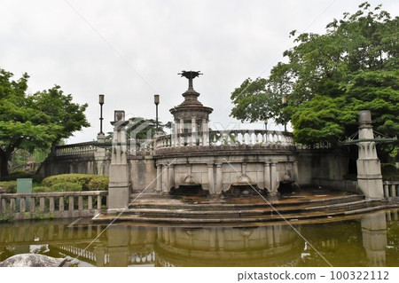 Tsurumai Park fountain tower 100322112