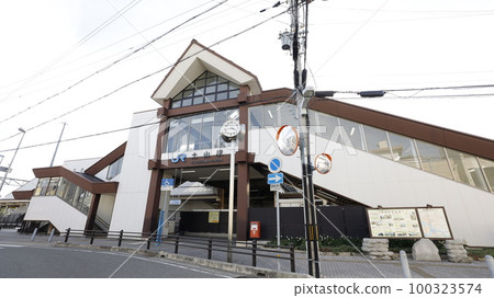 JR Sanyo Line (Kobe Line) Tsuchiyama Station Building, North Exit JR Sanyo Line (Kobe Line) Tsuchiyama Station Building, North Exit 100323574
