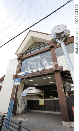 JR Sanyo Line (Kobe Line) Tsuchiyama Station Building, North Exit 100323596