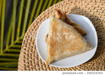 Srilankan Vegetable Roti in plate. Srilankan Vegetable Roti in plate. 100324343