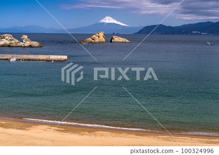 《Shizuoka Prefecture》View of Mt.Fuji and Ushitsuki Rock/Kumomi Coast 100324996