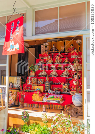 Asuke-cho in spring, Chuuma hina dolls <Toyota City, Aichi Prefecture> 100325089