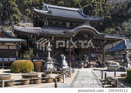 妙乘山三室戶寺本堂 妙乘山三室戶寺本堂 100344312