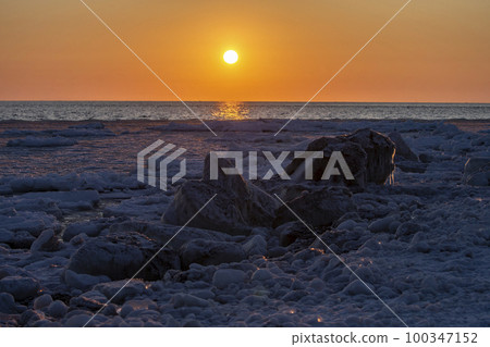 Drift ice Drift ice 100347152