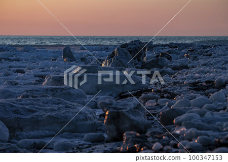 Drift ice Drift ice 100347153