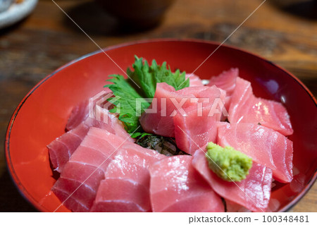 delicious tuna bowl delicious tuna bowl 100348481