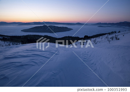 Bihoro Pass Bihoro Pass 100351993