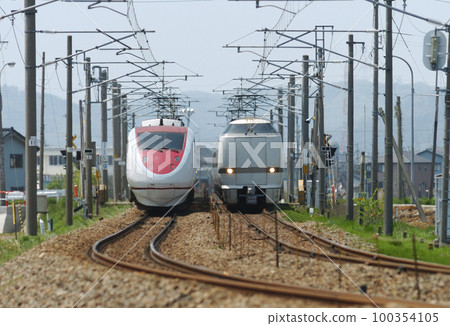 Hokuriku Main Line Nishi-Takaoka-Takaoka Hokuetsu Express 681 series N02+N12 formation Hakutaka 681 series Thunderbird 100354105