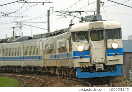 北陸本線高岡-西高岡 JR 西日本 475 系列 A09+A04 編隊（金澤） 100355545