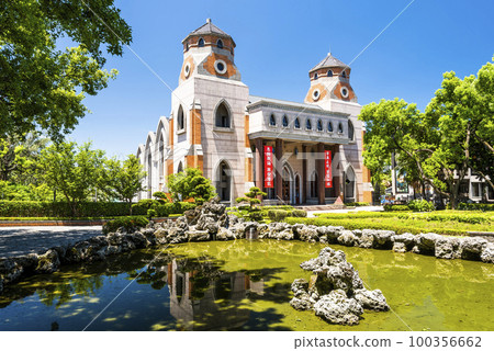 Building view of the Chapel in New Taipei City, Taiwan. It's located on the Aletheia university campus in Tamsui, New Taipei City 100356662