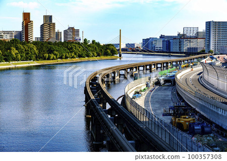 Keihin Canal monorail renovation work 100357308