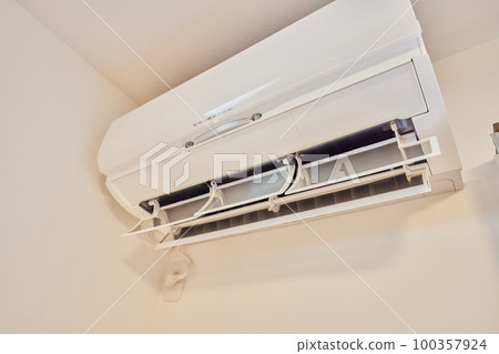 Air conditioner air conditioner image indoor unit 100357924