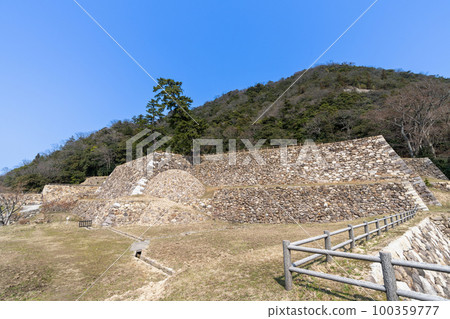“鳥取縣”鳥取城/鳥取城的風景 “鳥取縣”鳥取城/鳥取城的風景 100359777