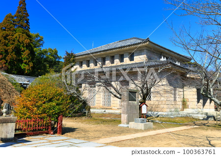[山口縣]天氣晴朗的前長門善淨堂（高山寺） 100363761
