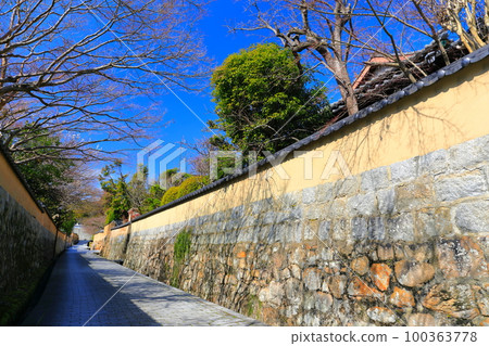 [Yamaguchi Prefecture] Furuekoji Street in Chofu in fine weather 100363778