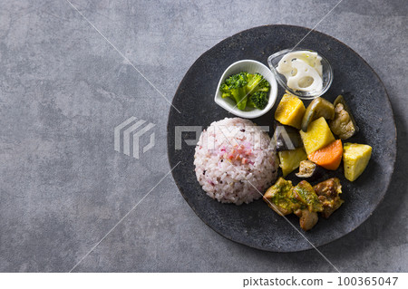 一盤午餐 一盤午餐 100365047