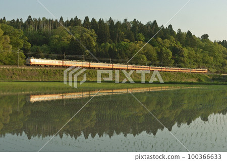 Hokuriku Main Line Ushinotani-Hosorogi JR West 485 series A01 formation (Kyoto) Raicho 100366633