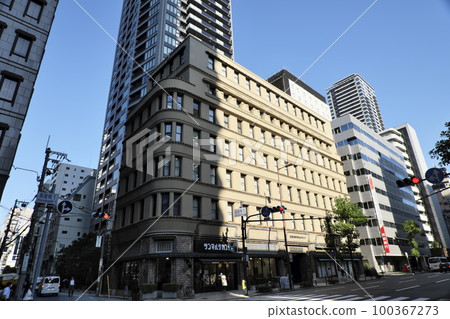 代表大阪的經典建築【高麗橋野村大廈】 100367273