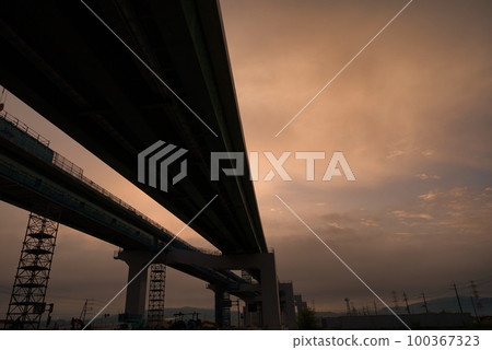 Construction site of Shin-Meishin Expressway in Joyo City, Kyoto Prefecture 100367323