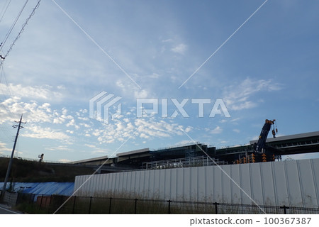 Construction site of Shin-Meishin Expressway in Joyo City, Kyoto Prefecture 100367387