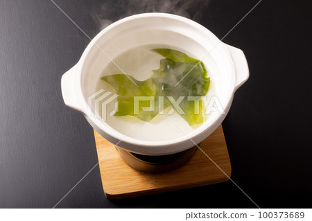 Seaweed shabu-shabu 100373689
