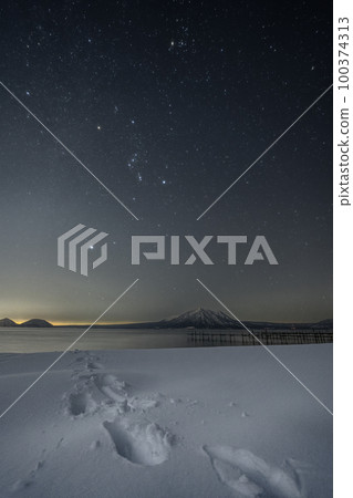 Hokkaido Lake Shikotsu starry sky Hokkaido Lake Shikotsu starry sky 100374313