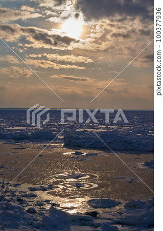 漂流冰 漂流冰 100377936