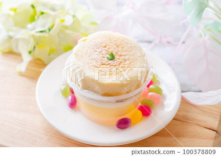 dessert soufflé pudding dessert soufflé pudding 100378809