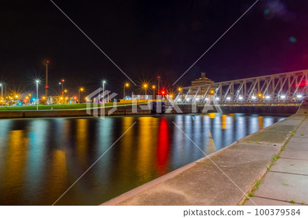 heavy industry near waterway causing emmissions heavy industry near waterway causing emmissions 100379584
